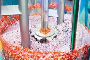 Industrial centrifuge for plastic granules